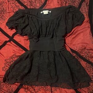 vintage lace scrunched waist and flare bottom off the shoulder top.